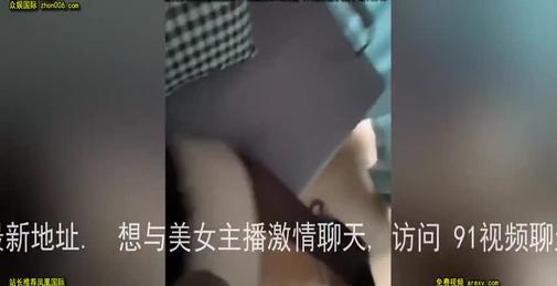 回房间开操特写口交，性感身材站立后入，上位骑乘大力猛操