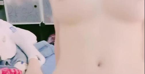 💖 [Uncensored] 无套蹂躏人妻，露脸黑丝情趣诱惑，多体位爆草抽插，边草边玩骚奶子，淫声荡语直接内射中出，精彩刺激别错过